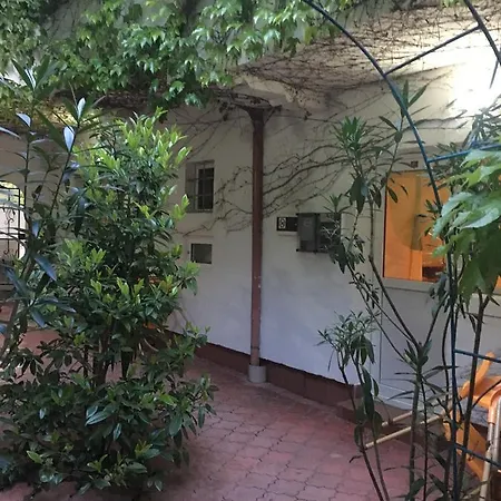 Casa Ad-ella Guest house