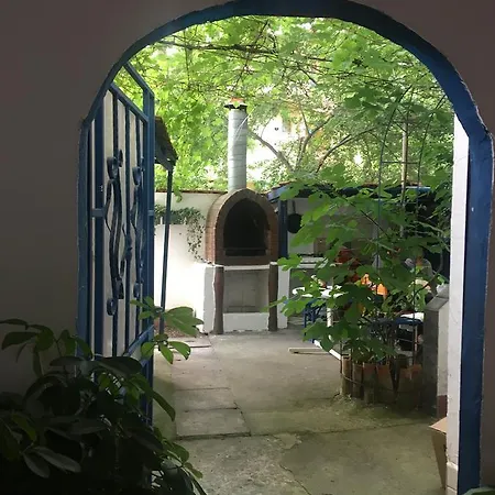 Casa Ad-ella Guest house