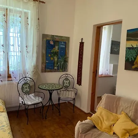 Pensión Casa Ad-ella 3*