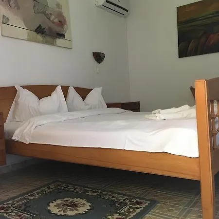 Casa Ad-ella Pensión 3*